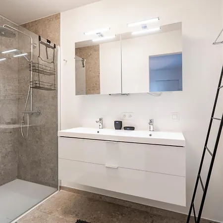 Luxury In The Centre Of With Terrace Апартаменты Остенде