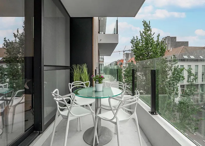 Luxury In The Centre Of With Terrace *